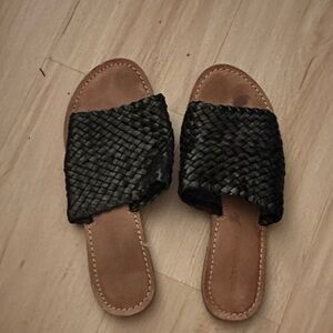 Salt + Umber Black Leather Woven Sandals SZ: 6